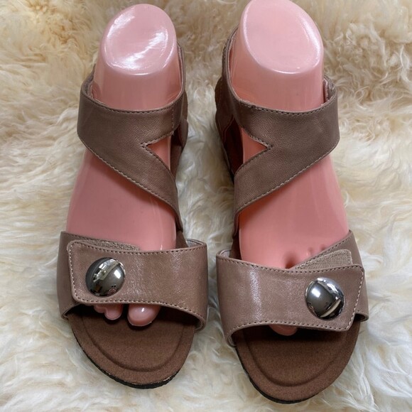 Silver Lining by Alivio Taupe Multi Kiara wedge heel strappy sandal EU 39 US 8.5 - Picture 2 of 10